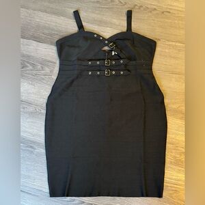 Hybrid & Company Black Buckle-Detail Bodycon Dress